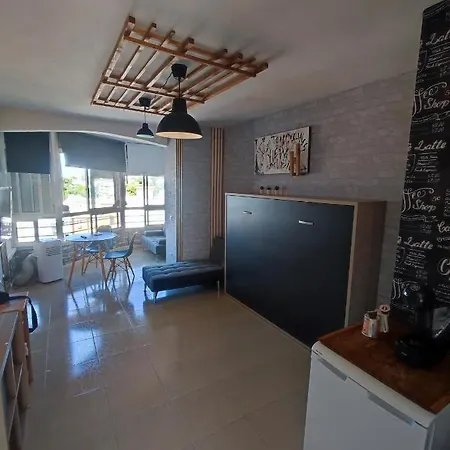 View Studio, Vista Mar Y Piscina Apartament *