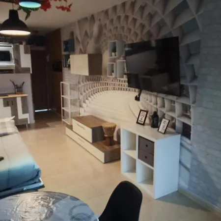 View Studio, Vista Mar Y Piscina